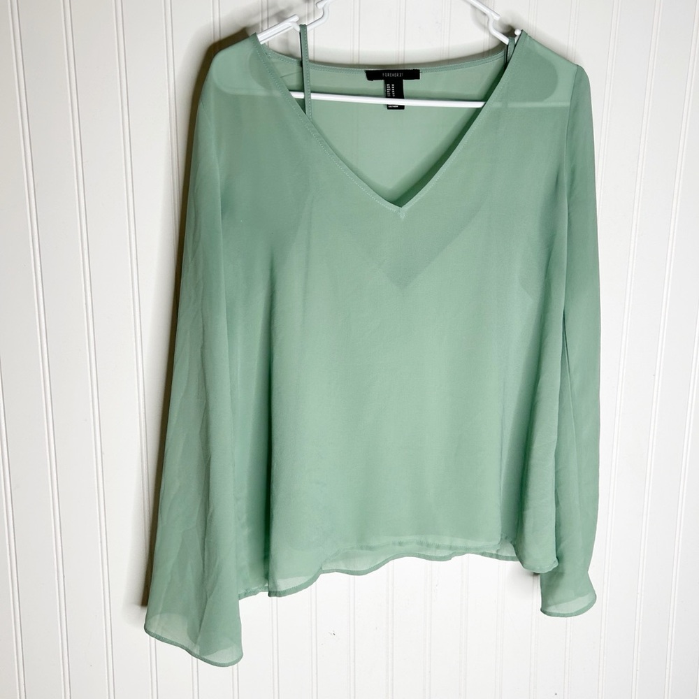 Forever 21 Green Flare Sleeve Blouse Size Medium